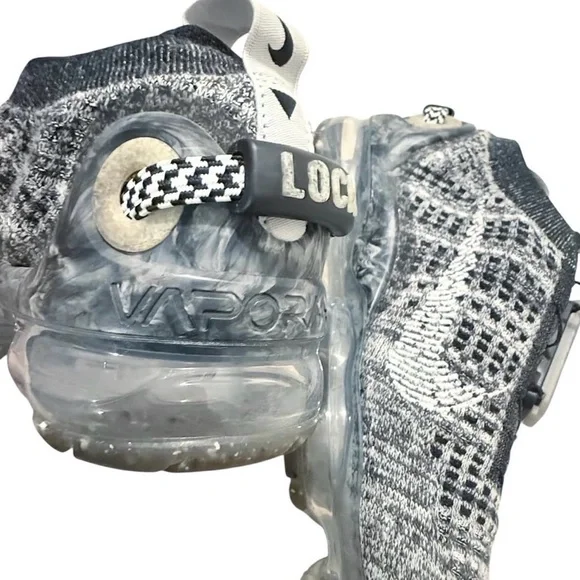 Nike Vapormax FlyKnit GS Sneaker - Picture 8 of 10